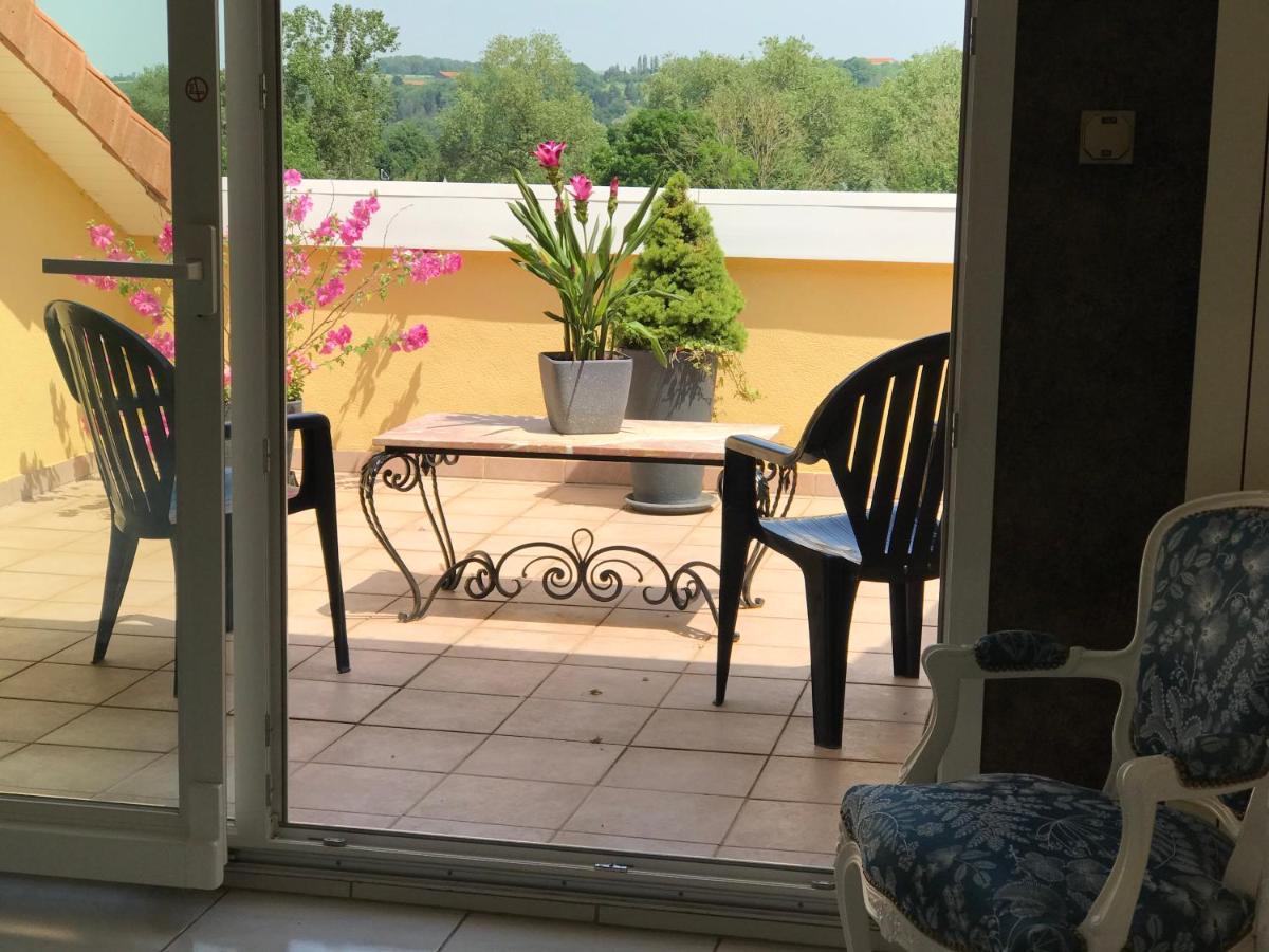 Le Chant Des Oiseaux - Au Pied De La Voie Cyclable Homestay